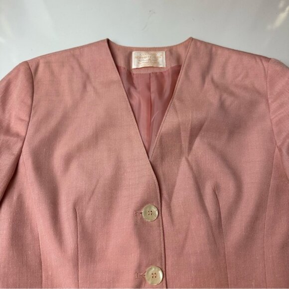 Country Sophisticated  Collarless Cropped Blazer - Picture 3 of 9